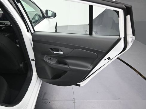 New 2026 Nissan Sentra SV image 9