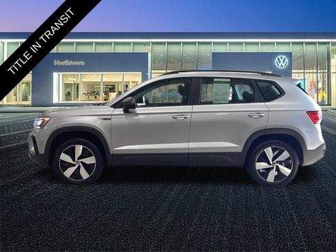 Used 2024 Volkswagen Taos S AWD/4WD image 2