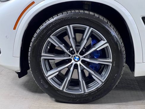 Used 2021 BMW X5 xDrive40i w/ M Sport Package AWD/4WD image 11