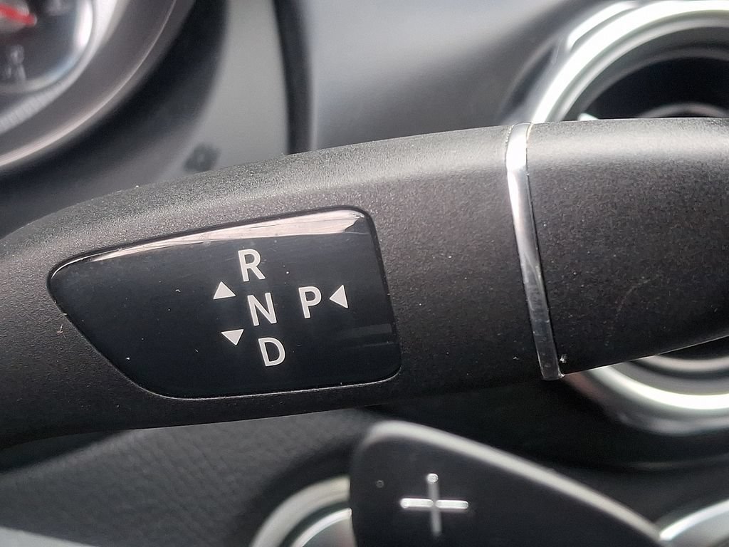 Used 2018 Mercedes-Benz GLA 250 4MATIC image 16
