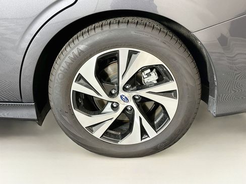 Used 2025 Subaru Legacy Premium AWD/4WD image 11