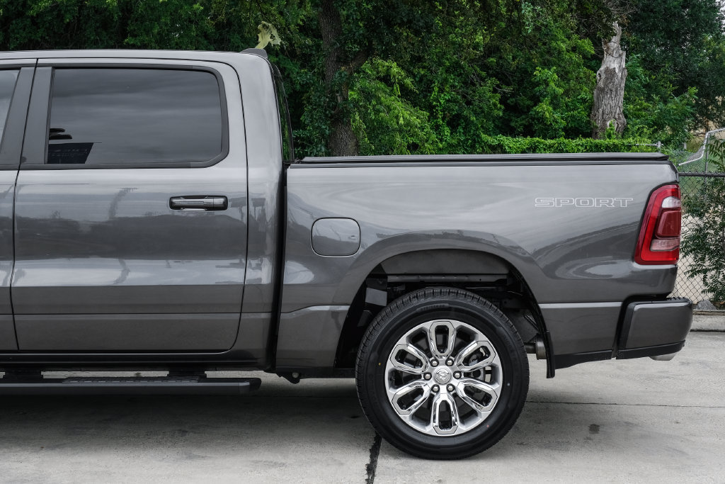 Used 2023 RAM 1500 Laramie AWD/4WD image 22