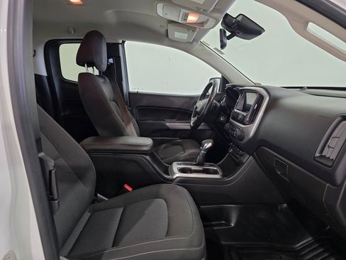 Used 2022 Chevrolet Colorado LT w/ Fleet Safety Package image 24