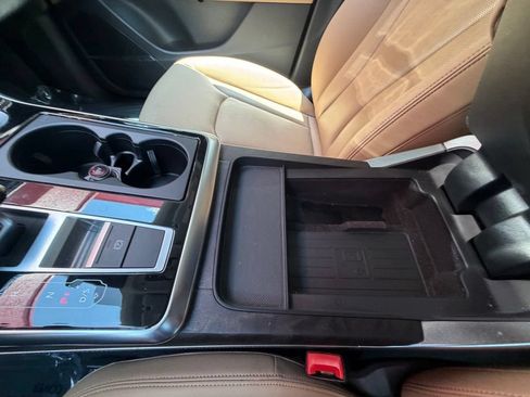 Used 2023 Audi Q8 Premium Plus w/ Premium Plus Package AWD/4WD image 27