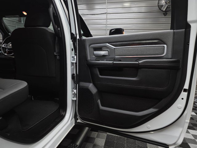 Used 2023 RAM 4500 SLT w/ Quick Order Package 2YG SLT AWD/4WD image 40