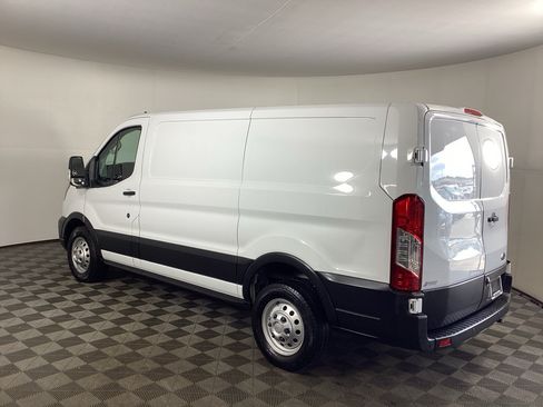 Used 2021 Ford Transit 150 Low Roof AWD image 4