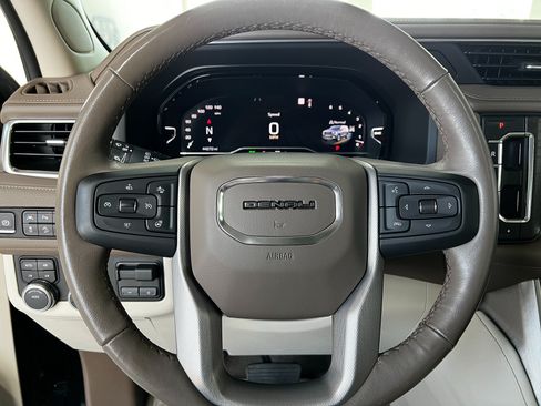 Used 2022 GMC Yukon Denali w/ Max Trailering Package AWD/4WD image 12