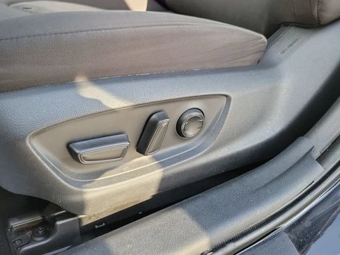 Certified 2020 Toyota Camry LE FWD image 16