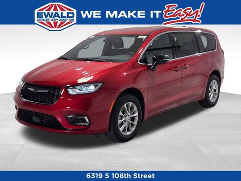 New 2026 Chrysler Pacifica Select AWD/4WD image 14