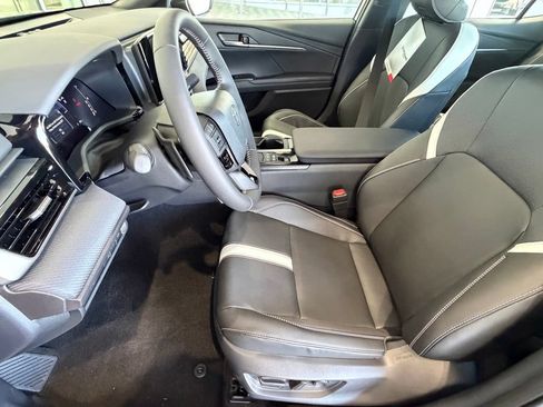 Certified 2026 Toyota Camry SE w/ Convenience Package FWD image 21