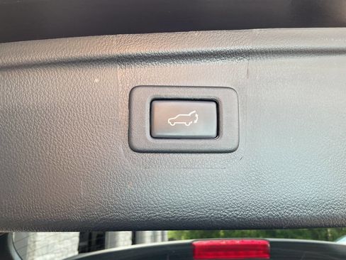 Used 2016 Subaru Outback 2.5i Premium AWD/4WD image 33