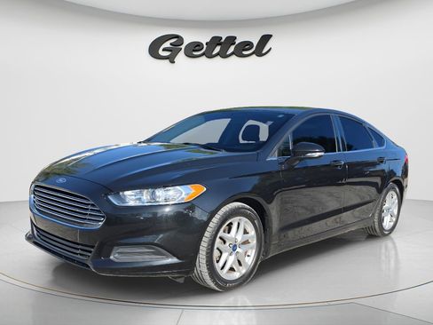 Used 2015 Ford Fusion SE FWD image 1