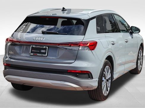 Used 2023 Audi Q4 e-tron Premium Plus w/ Premium Plus RWD image 8