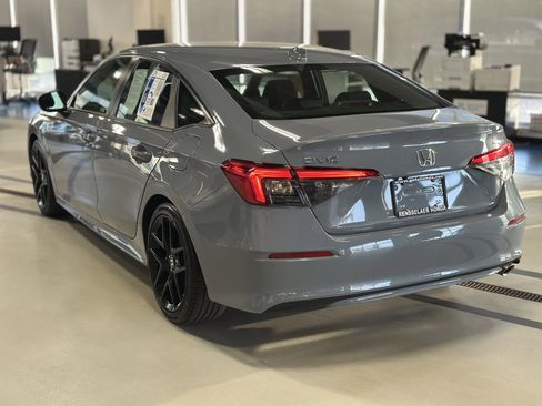 Used 2024 Honda Civic Sport image 6