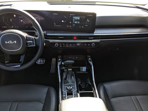 Certified 2025 Kia Sorento SX image 19