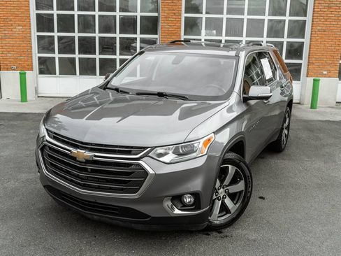 Used 2018 Chevrolet Traverse LT AWD/4WD image 2