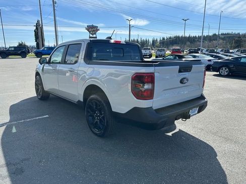 New 2026 Ford Maverick Lariat w/ Black Appearance Package image 4