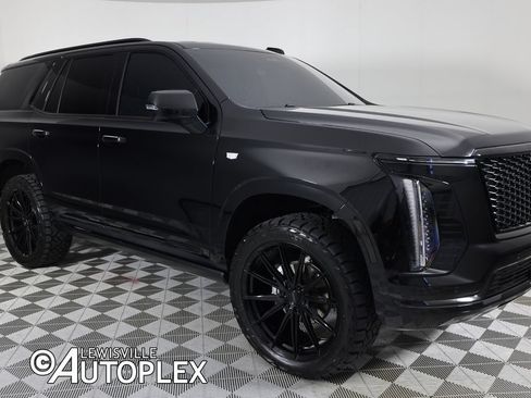 Used 2026 Cadillac Escalade Sport w/ LPO, ONYX Package AWD/4WD image 3