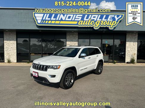 Used 2017 Jeep Grand Cherokee Limited AWD/4WD image 1