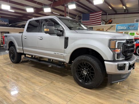 Used 2020 Ford F250 Lariat AWD/4WD image 3