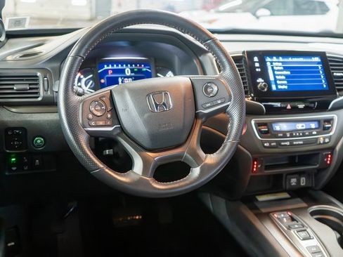 Used 2023 Honda Passport TrailSport image 15