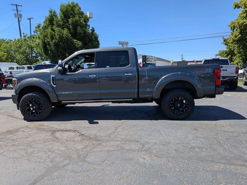 Used 2018 Ford F350 Platinum w/ Platinum Ultimate Package AWD/4WD image 9
