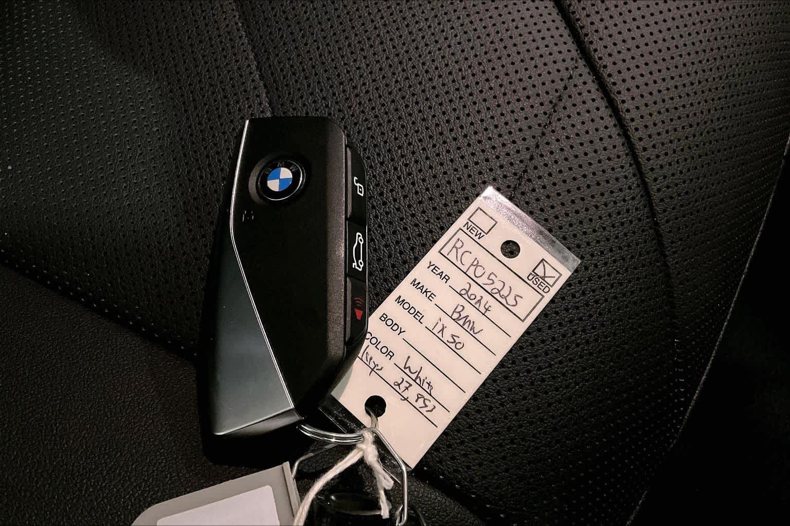 Used 2024 BMW iX xDrive50 w/ Convenience Package AWD/4WD image 14