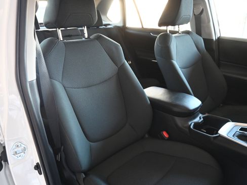 Used 2023 Toyota RAV4 LE image 44