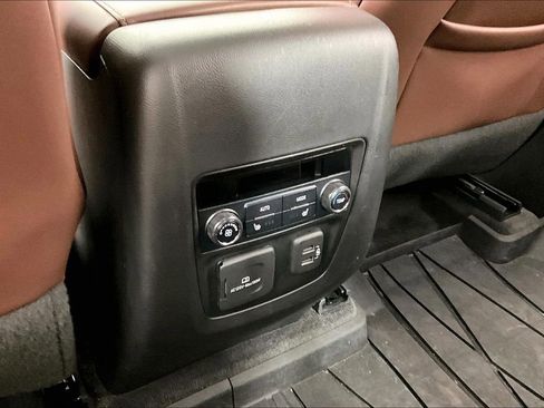 Certified 2020 Buick Enclave Avenir FWD image 8