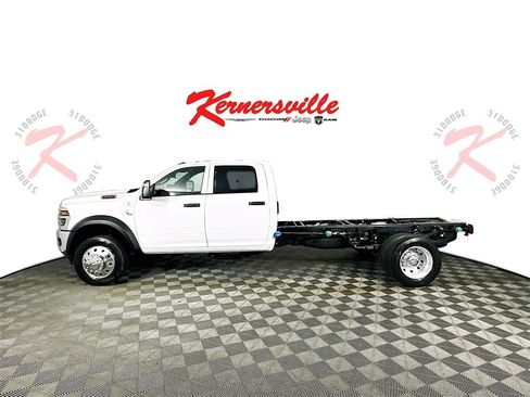 New 2026 RAM 5500 Tradesman w/ Chrome Appearance Group image 4