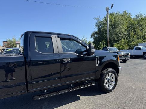 Used 2017 Ford F250 XL w/ Power Equipment Group AWD/4WD image 14