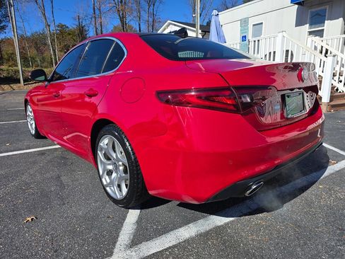 Used 2018 Alfa Romeo Giulia Ti image 4