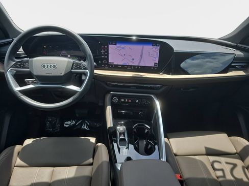 Certified 2025 Audi Q5 Premium w/ Premium Plus AWD/4WD image 9