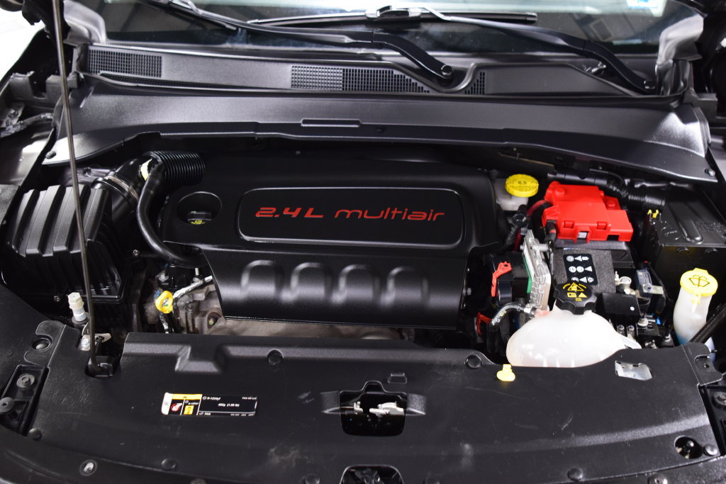 Used 2020 Jeep Compass Latitude AWD/4WD image 29