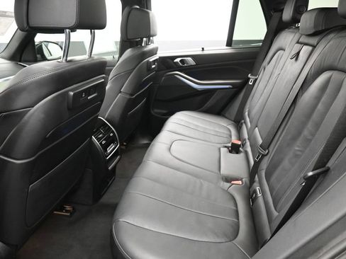 Used 2022 BMW X5 xDrive40i AWD/4WD image 26