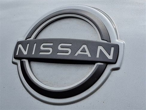 Used 2023 Nissan Rogue SL w/ SL Premium Package image 31