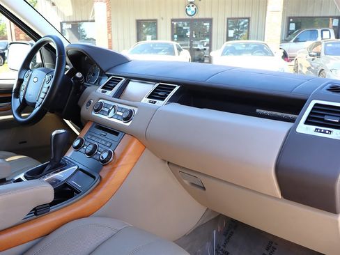 Used 2012 Land Rover Range Rover Sport HSE LUX image 18