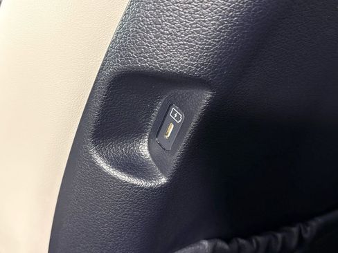 Used 2025 Hyundai Palisade Calligraphy image 34