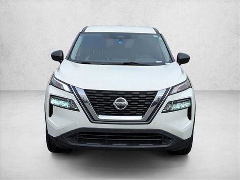 Used 2021 Nissan Rogue S image 2