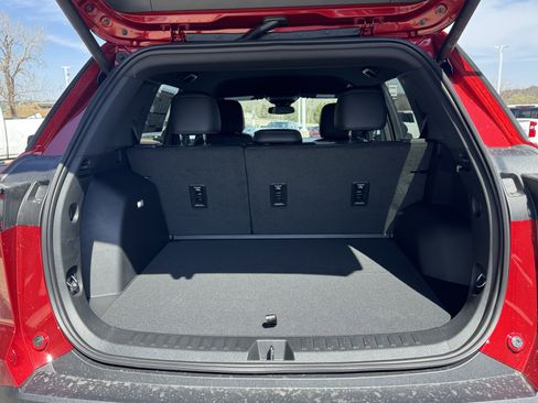 New 2026 Chevrolet Equinox LT w/ Convenience Package II image 5