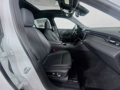 Used 2025 Maserati Grecale Modena image 51