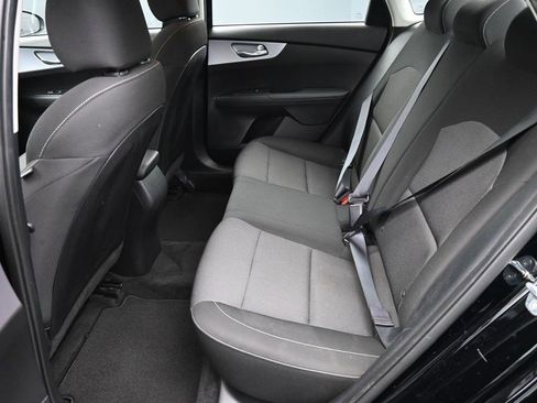 Used 2024 Kia Forte LXS w/ LXS Technology Package image 12