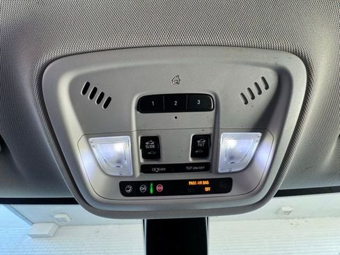 Used 2019 Chevrolet Traverse Premier w/ Driver Confidence II Package image 39