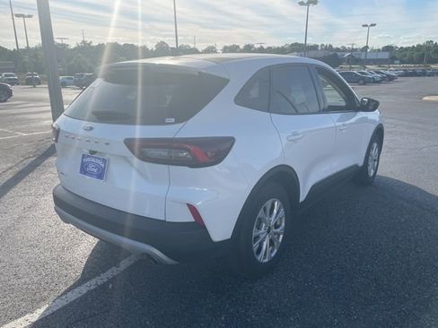 Used 2025 Ford Escape Active image 4