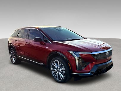 New 2026 Cadillac Optiq Luxury 2