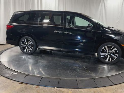Used 2019 Honda Odyssey Elite image 3