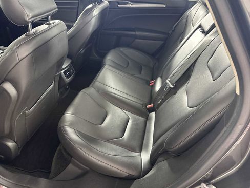 Used 2016 Ford Fusion Titanium FWD image 23