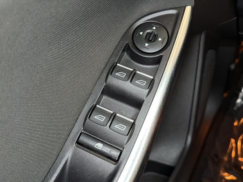 Used 2017 Ford Focus ST FWD image 19