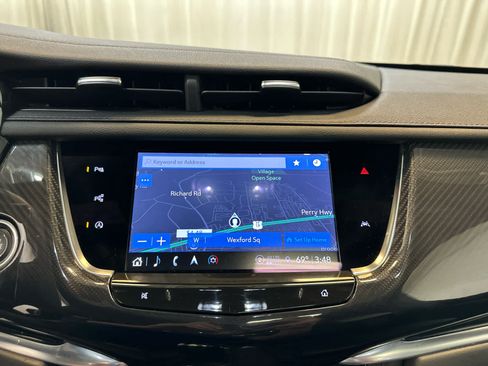 Used 2024 Cadillac XT6 Sport w/ Technology Package AWD/4WD image 16
