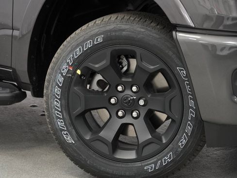 New 2026 RAM 1500 4x4 Crew Cab image 4